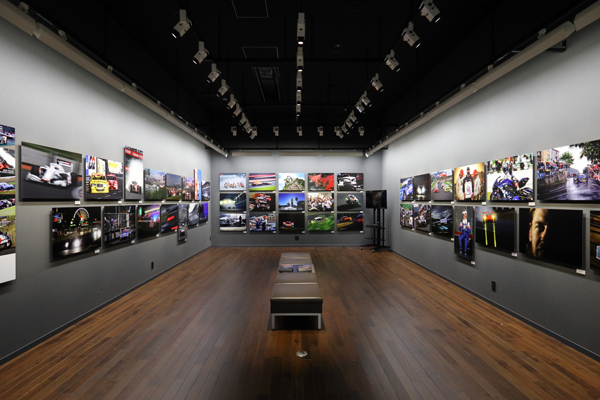 日本レース写真家協会報道写真展「COMPETITION」