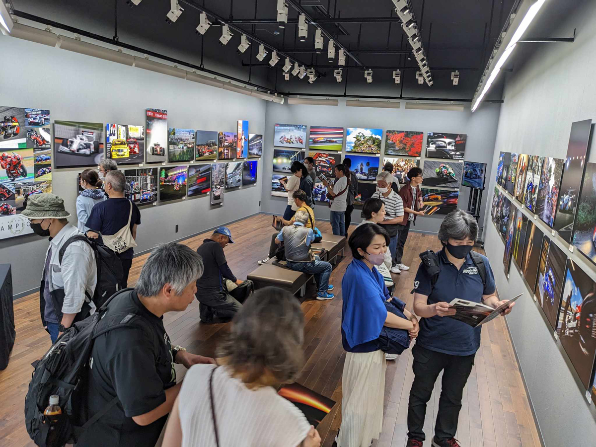 JRPA写真展「COMPETITON」の会場内の様子