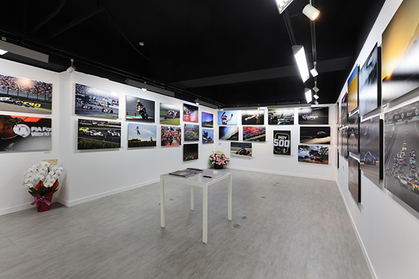 日本レース写真家協会報道写真展「COMPETITION」大阪会場