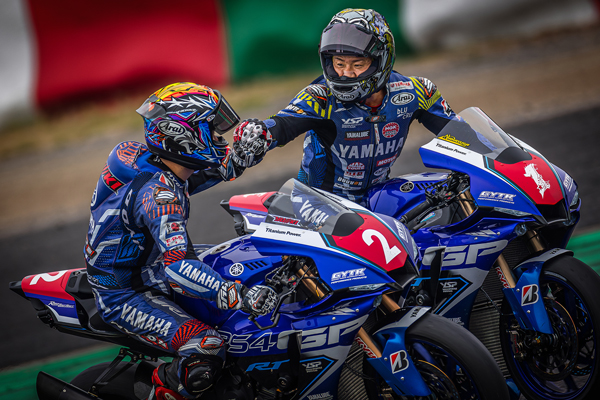 中谷 洋 「BATON PASS」