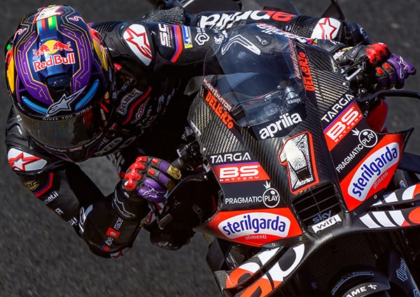 細井 渉 「風を裂く」